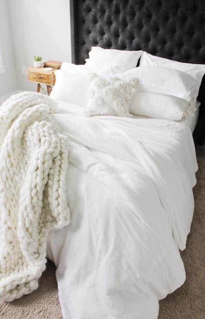 5 tips for creating an all-white bed